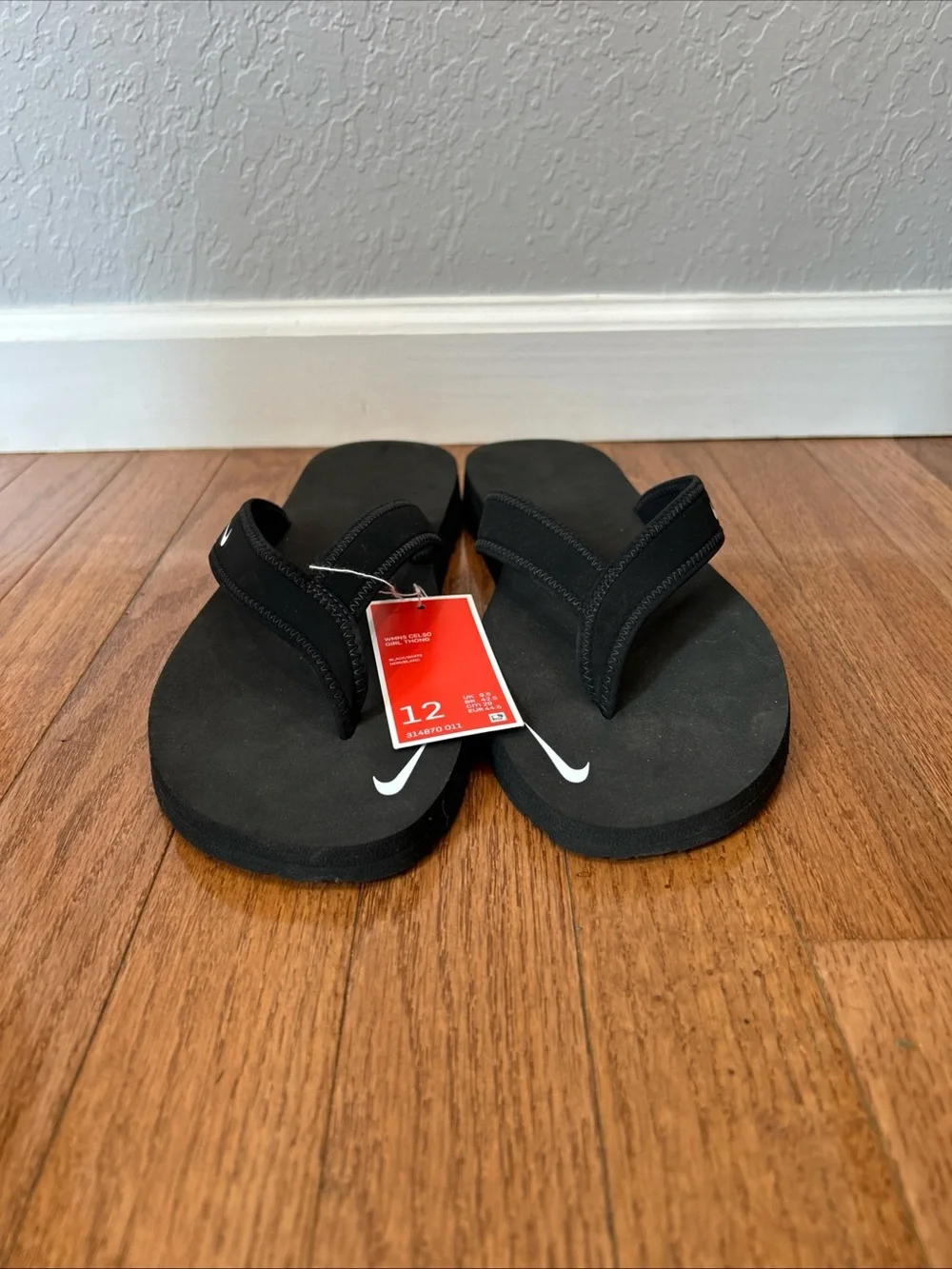 Nike Celso Thong Sandals Flip Flops Women’s Size 12 Black